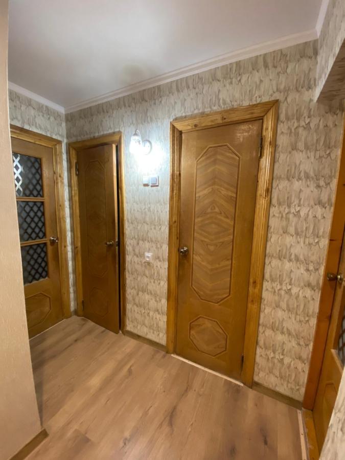 Затишна 2-Х Кімнатна Квартира - Дім Kamianets-Podilskyi Exterior foto